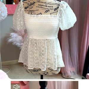 Lacy Babydoll crop Ruffle Poof Sleeve white daisy Blouse